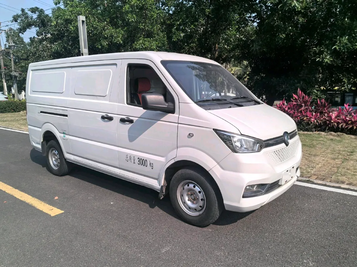 2020 MAXUS XinTu EV90 BEV 72KWH,autocango,china used car exporter,china ev exporter,chinese used car exporter,chinese used ev exporter