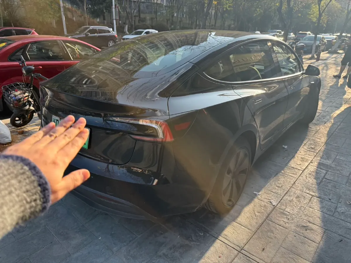 2025 Tesla Model 3 BEV 62.5KWH,autocango,china used car exporter,china ev exporter,chinese used car exporter,chinese used ev exporter