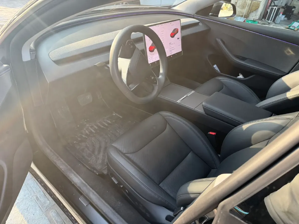 2025 Tesla Model 3 BEV 62.5KWH,autocango,china used car exporter,china ev exporter,chinese used car exporter,chinese used ev exporter