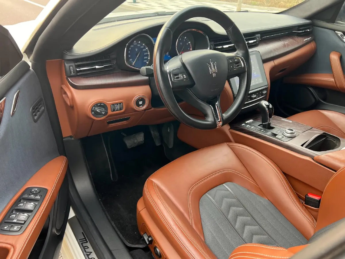 2018 Maserati Quattroporte 3.0T 430HP V6 8AT,autocango,china used car exporter,china ev exporter,chinese used car exporter,chinese used ev exporter