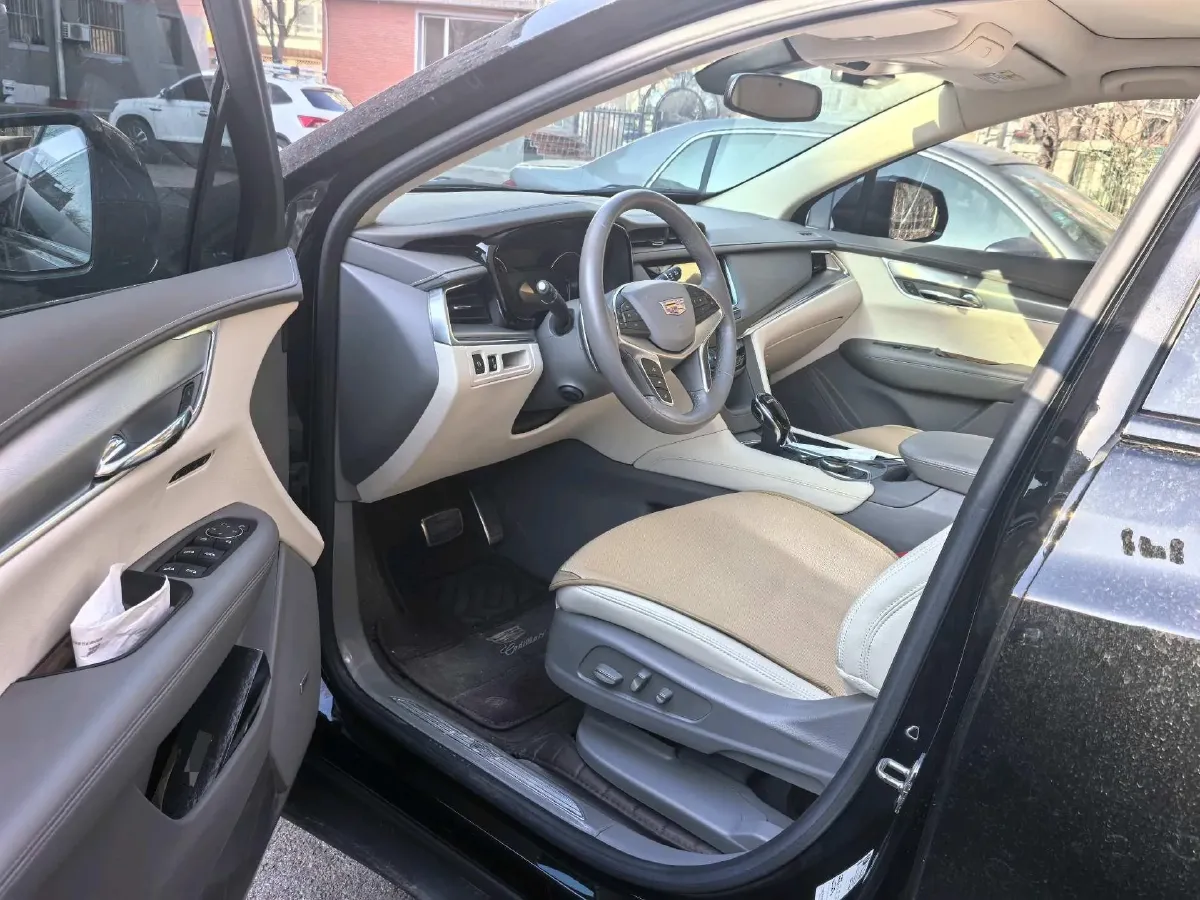 2023 Cadillac XT5 2.0T 237HP L4 9AT,autocango,china used car exporter,china ev exporter,chinese used car exporter,chinese used ev exporter