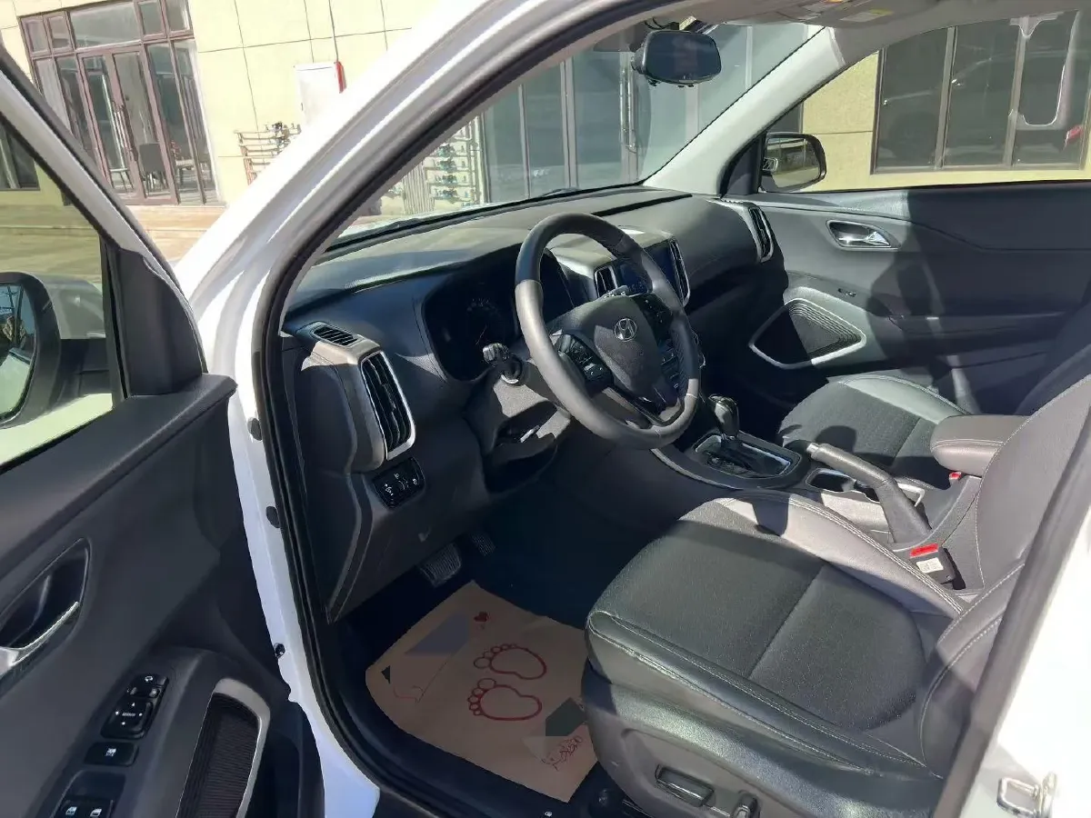 2018 Hyundai ix35 2.0L 160HP L4 6AT,autocango,china used car exporter,china ev exporter,chinese used car exporter,chinese used ev exporter