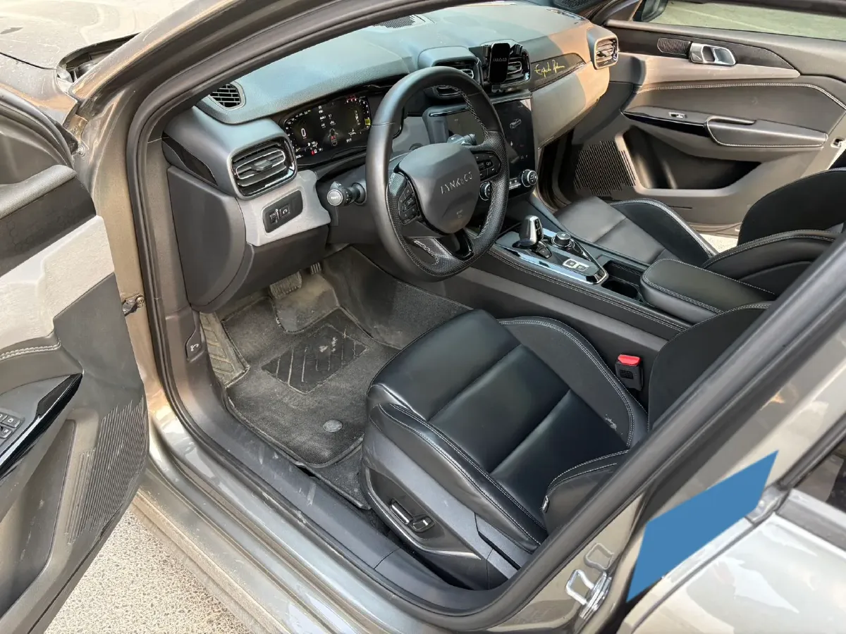 2022 LYNK&CO 03 1.5T 180HP L3 7DCT,autocango,china used car exporter,china ev exporter,chinese used car exporter,chinese used ev exporter