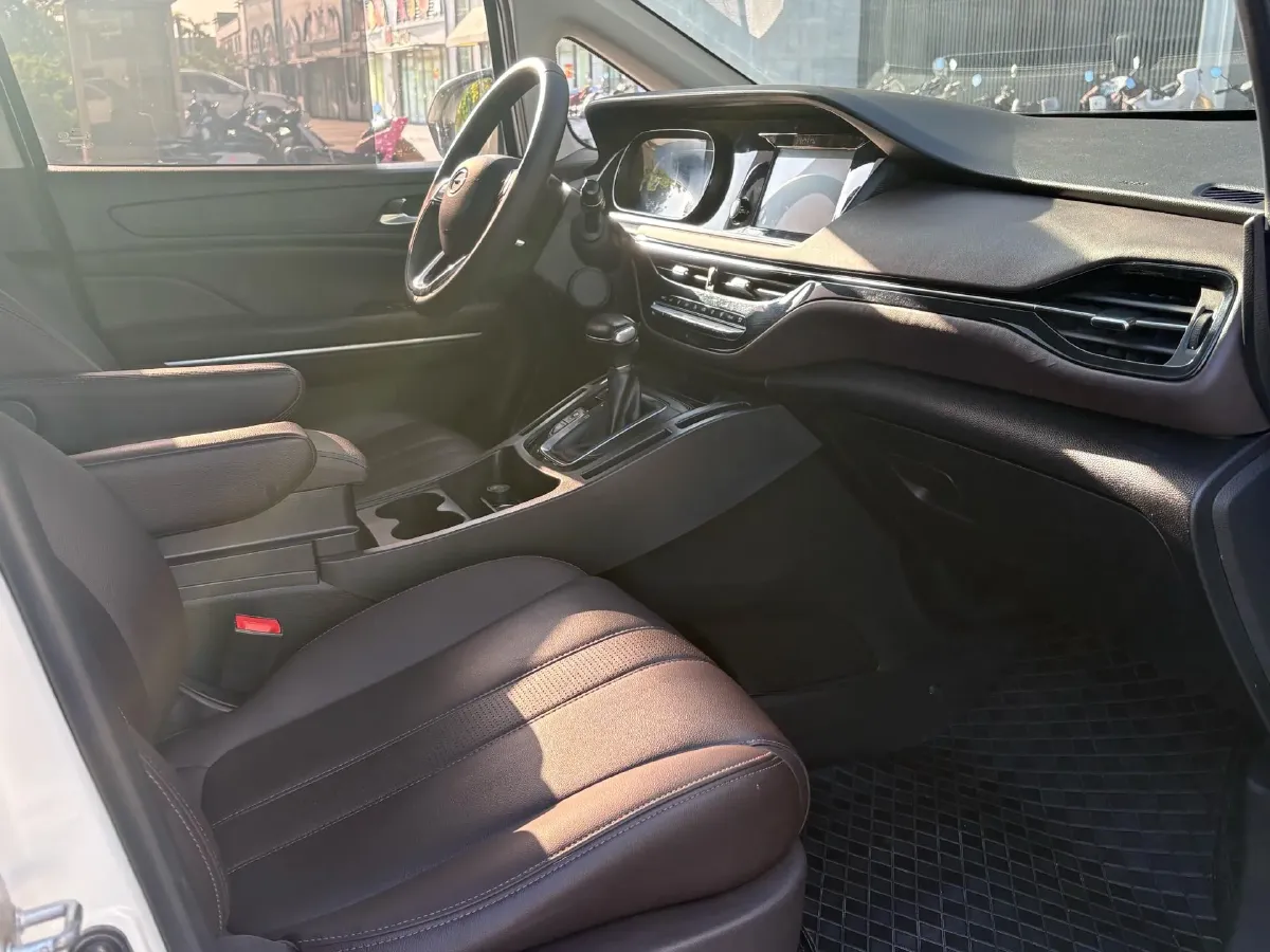 2021 GAC Trumpchi M6 1.5T 169HP L4 7DCT,autocango,china used car exporter,china ev exporter,chinese used car exporter,chinese used ev exporter