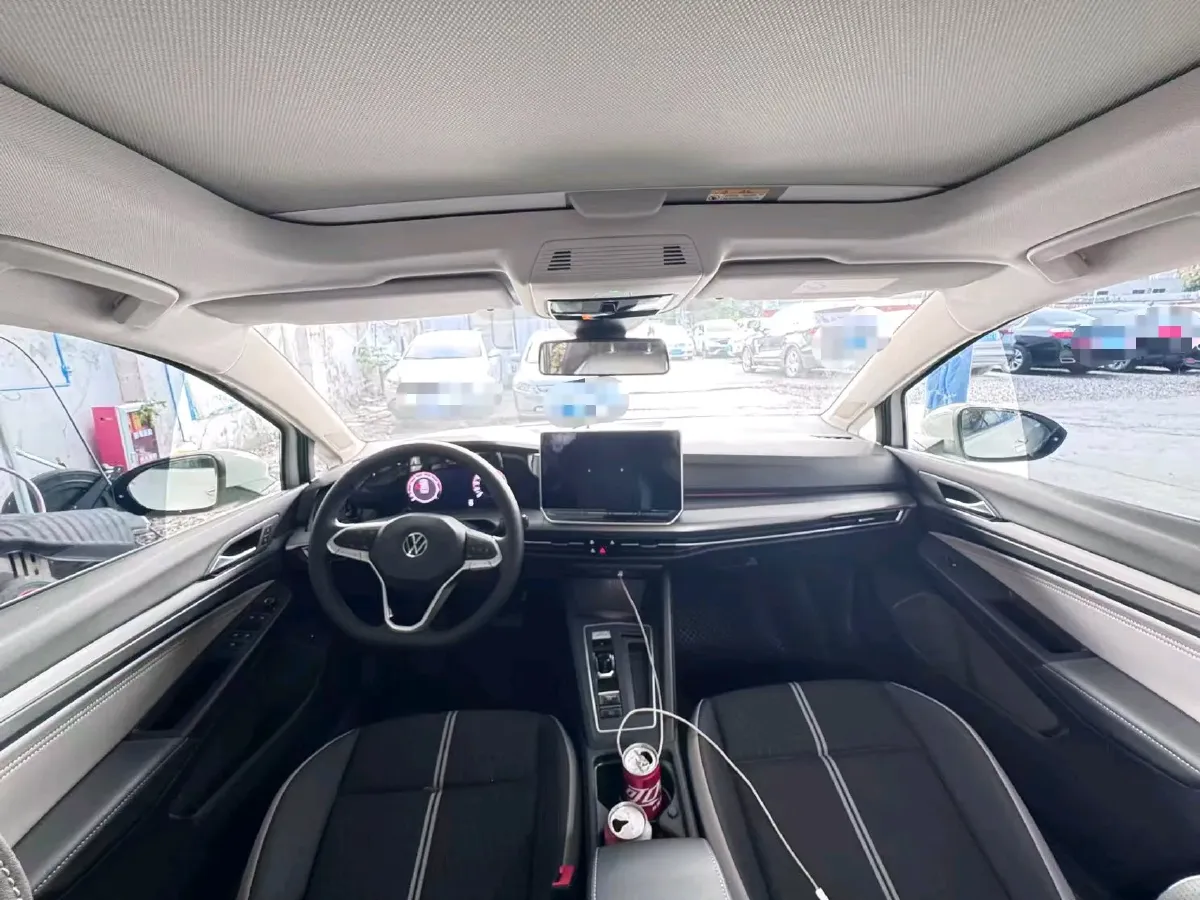 2025 Volkswagen Golf 1.5T 160HP L4 7DCT,autocango,china used car exporter,china ev exporter,chinese used car exporter,chinese used ev exporter