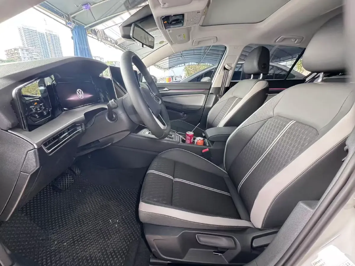 2025 Volkswagen Golf 1.5T 160HP L4 7DCT,autocango,china used car exporter,china ev exporter,chinese used car exporter,chinese used ev exporter
