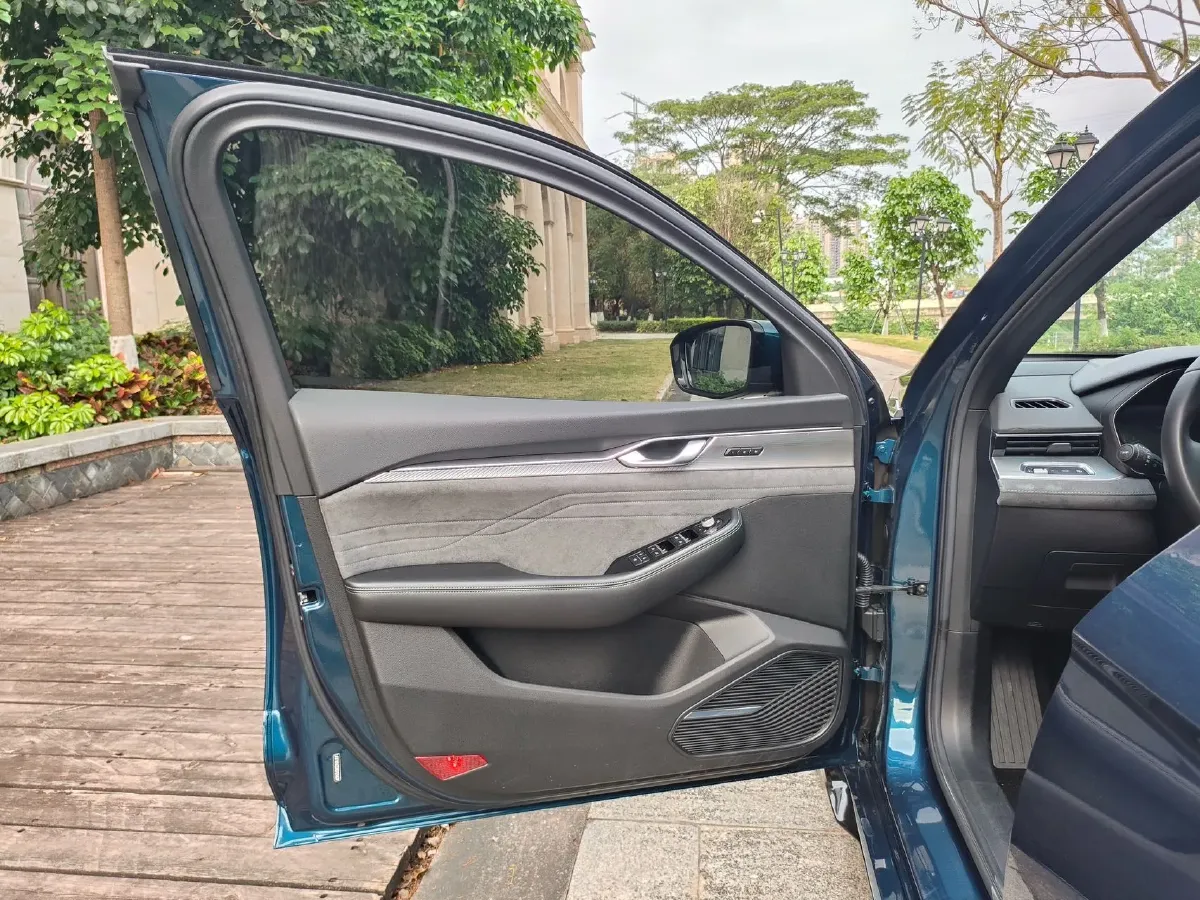 2023 Geely Preface 2.0T 190HP L4 7DCT,autocango,china used car exporter,china ev exporter,chinese used car exporter,chinese used ev exporter