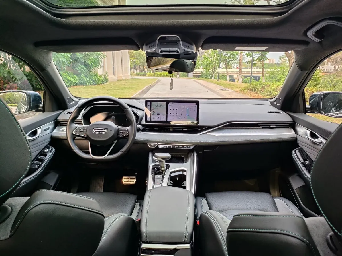 2023 Geely Preface 2.0T 190HP L4 7DCT,autocango,china used car exporter,china ev exporter,chinese used car exporter,chinese used ev exporter