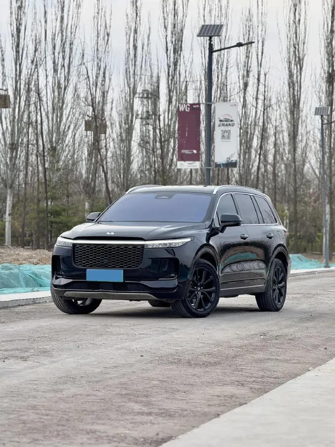 2021 Li ONE Range Extended 131HP REEV 40.5KWH,autocango,china used car exporter,china ev exporter,chinese used car exporter,chinese used ev exporter