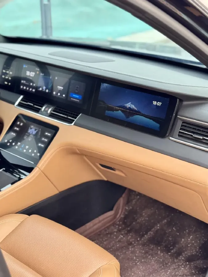 2021 Li ONE Range Extended 131HP REEV 40.5KWH,autocango,china used car exporter,china ev exporter,chinese used car exporter,chinese used ev exporter