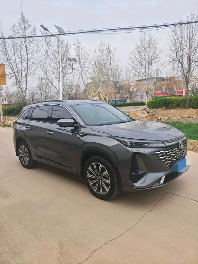 2024 ChangAn CS75 Plus 1.5T 188HP L4 8AT,autocango,china used car exporter,china ev exporter,chinese used car exporter,chinese used ev exporter