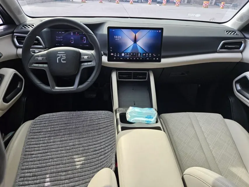 2025 BYD YuanUP BEV 45.12KWH,autocango,china used car exporter,china ev exporter,chinese used car exporter,chinese used ev exporter