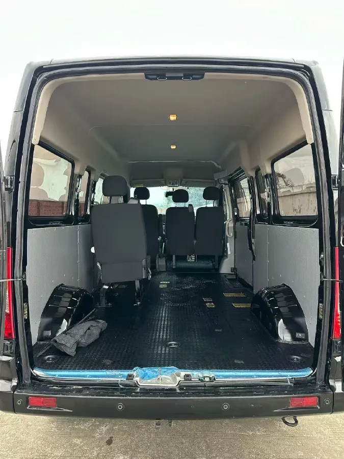 2023 MAXUS Interstellar 2.0T 143HP L4 6MT,autocango,china used car exporter,china ev exporter,chinese used car exporter,chinese used ev exporter