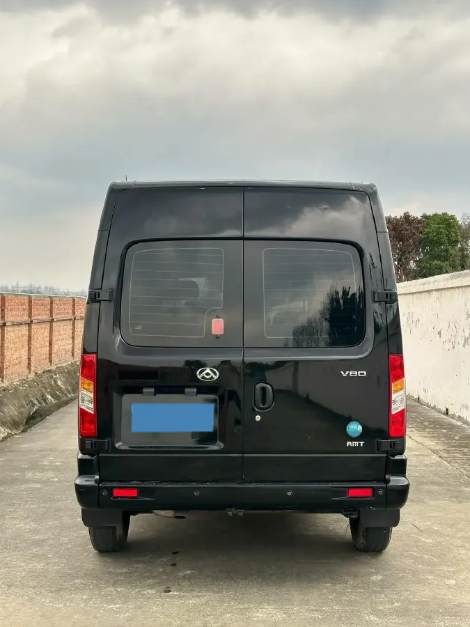 2023 MAXUS Interstellar 2.0T 143HP L4 6MT,autocango,china used car exporter,china ev exporter,chinese used car exporter,chinese used ev exporter