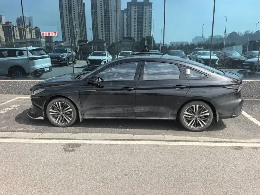 2025 Chery Arrizo 8 2.0T 254HP L4 7DCT,autocango,china used car exporter,china ev exporter,chinese used car exporter,chinese used ev exporter