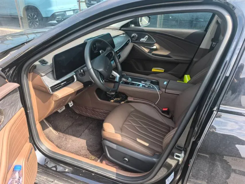 2025 Chery Arrizo 8 2.0T 254HP L4 7DCT,autocango,china used car exporter,china ev exporter,chinese used car exporter,chinese used ev exporter