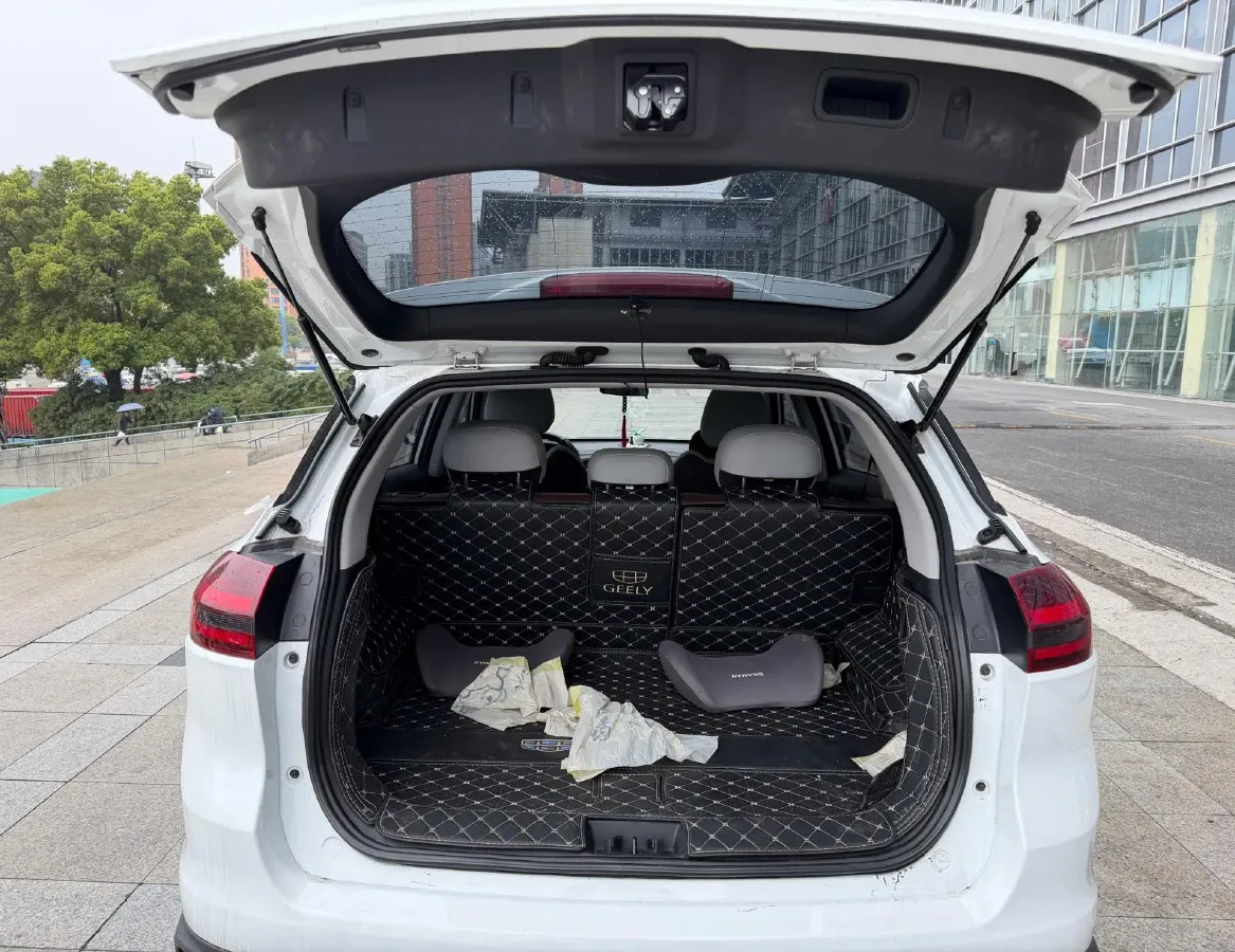 2022 Geely Azkarra 1.8T 184HP L4 7DCT,autocango,china used car exporter,china ev exporter,chinese used car exporter,chinese used ev exporter