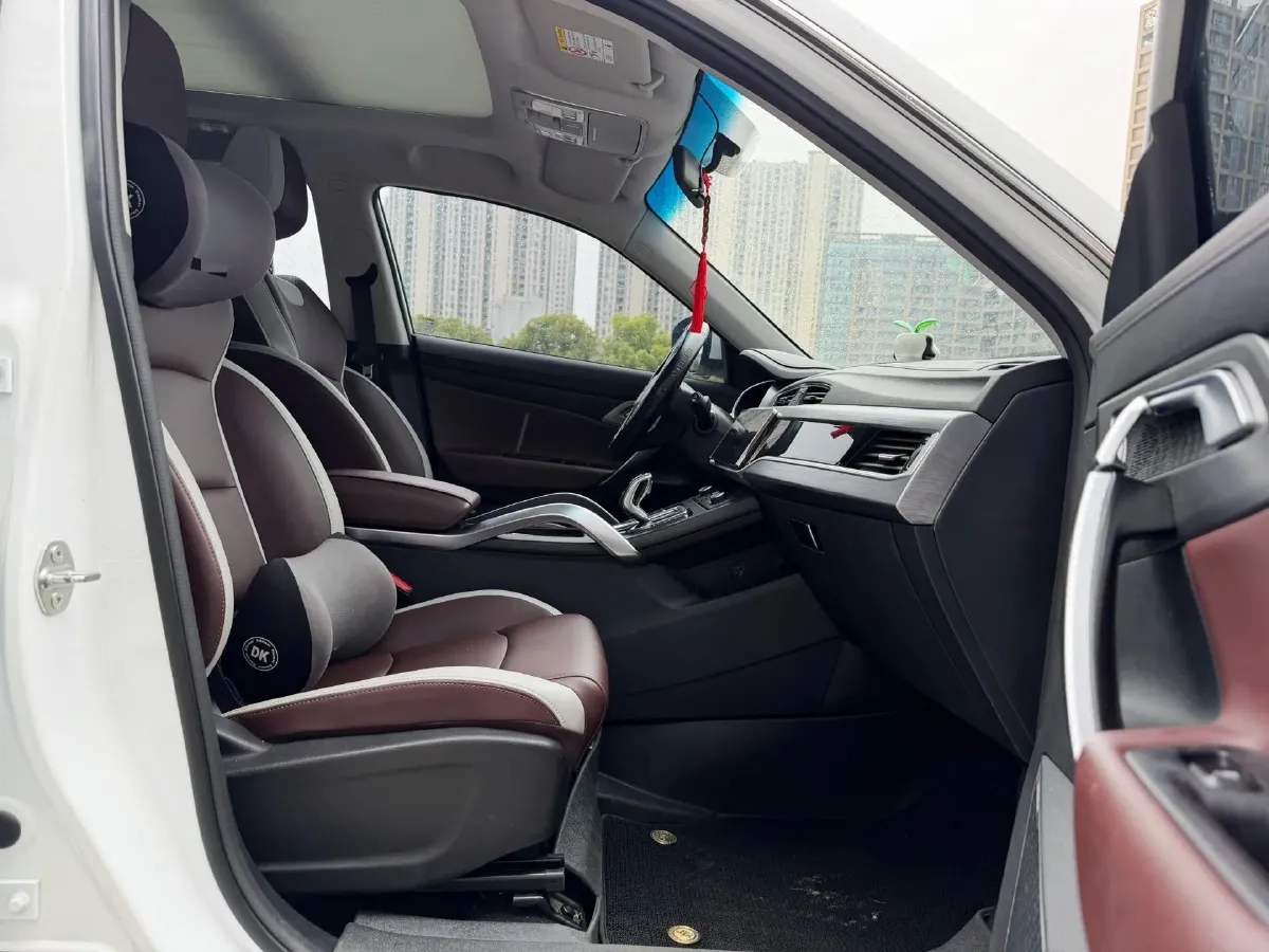 2022 Geely Azkarra 1.8T 184HP L4 7DCT,autocango,china used car exporter,china ev exporter,chinese used car exporter,chinese used ev exporter