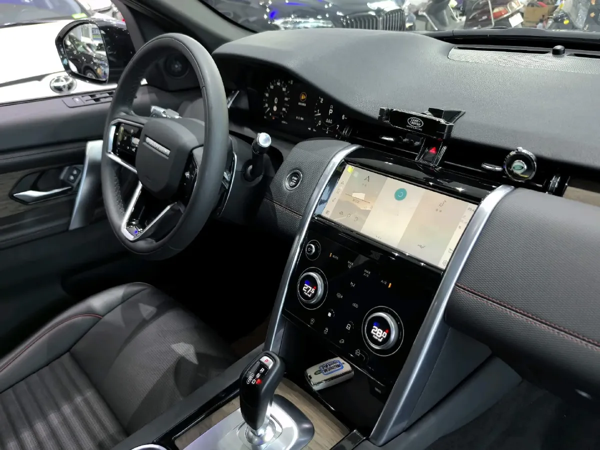 2022 Land Rover Discovery Sport 2.0T 249HP L4 9AT,autocango,china used car exporter,china ev exporter,chinese used car exporter,chinese used ev exporter