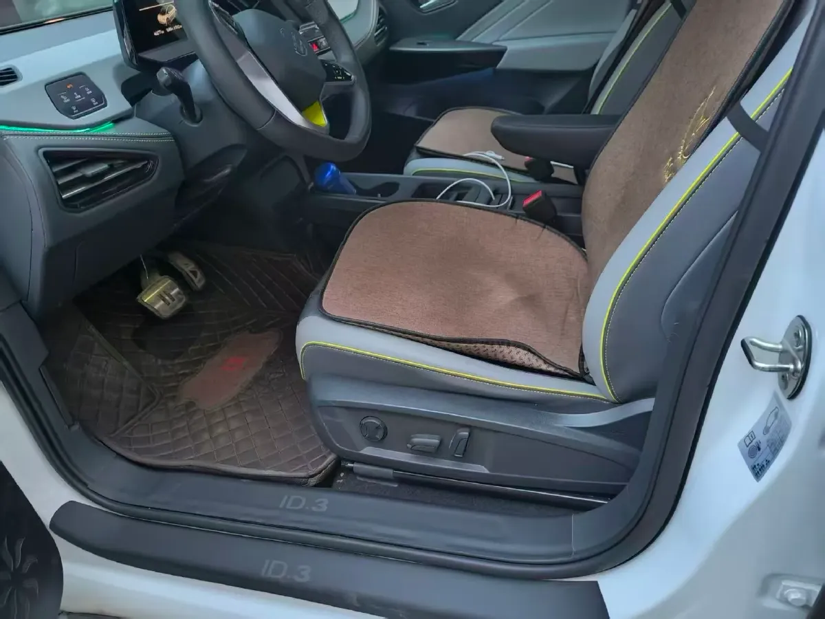 2024 Volkswagen ID.3 BEV 52.8KWH,autocango,china used car exporter,china ev exporter,chinese used car exporter,chinese used ev exporter