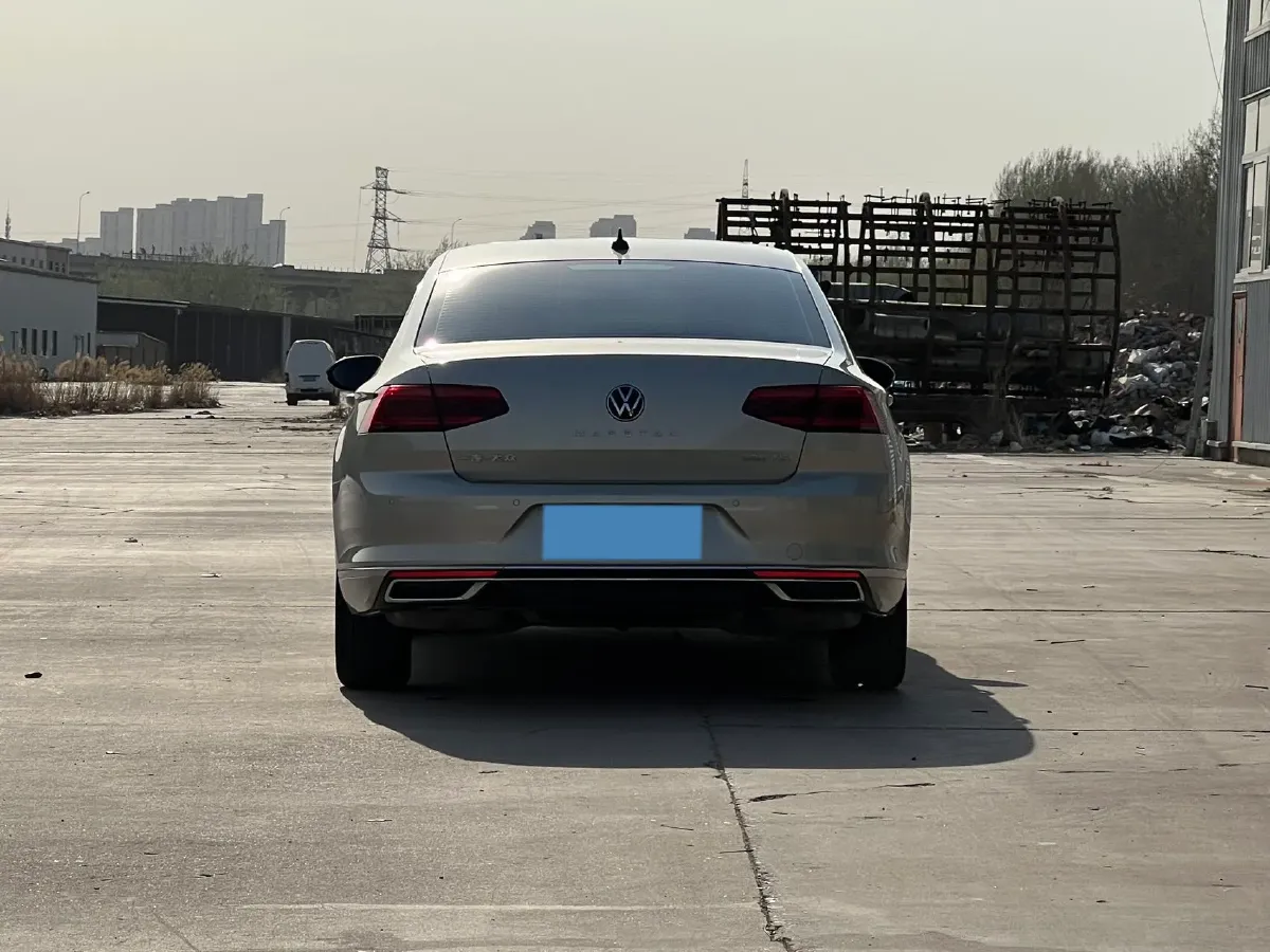 2020 Volkswagen Magotan 2.0T 186HP L4 7DCT,autocango,china used car exporter,china ev exporter,chinese used car exporter,chinese used ev exporter