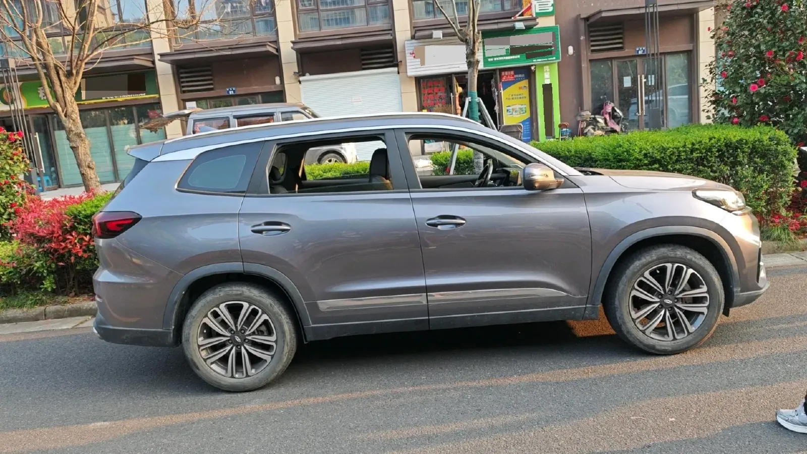 2021 Chery Tiggo 8 1.6T 197HP L4 7DCT,autocango,china used car exporter,china ev exporter,chinese used car exporter,chinese used ev exporter
