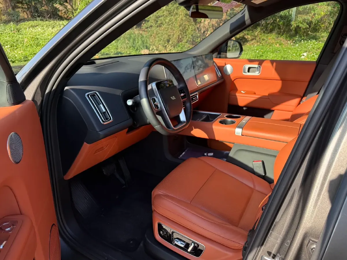 2022 Li L9 Range Extended 154HP REEV 42.6KWH,autocango,china used car exporter,china ev exporter,chinese used car exporter,chinese used ev exporter