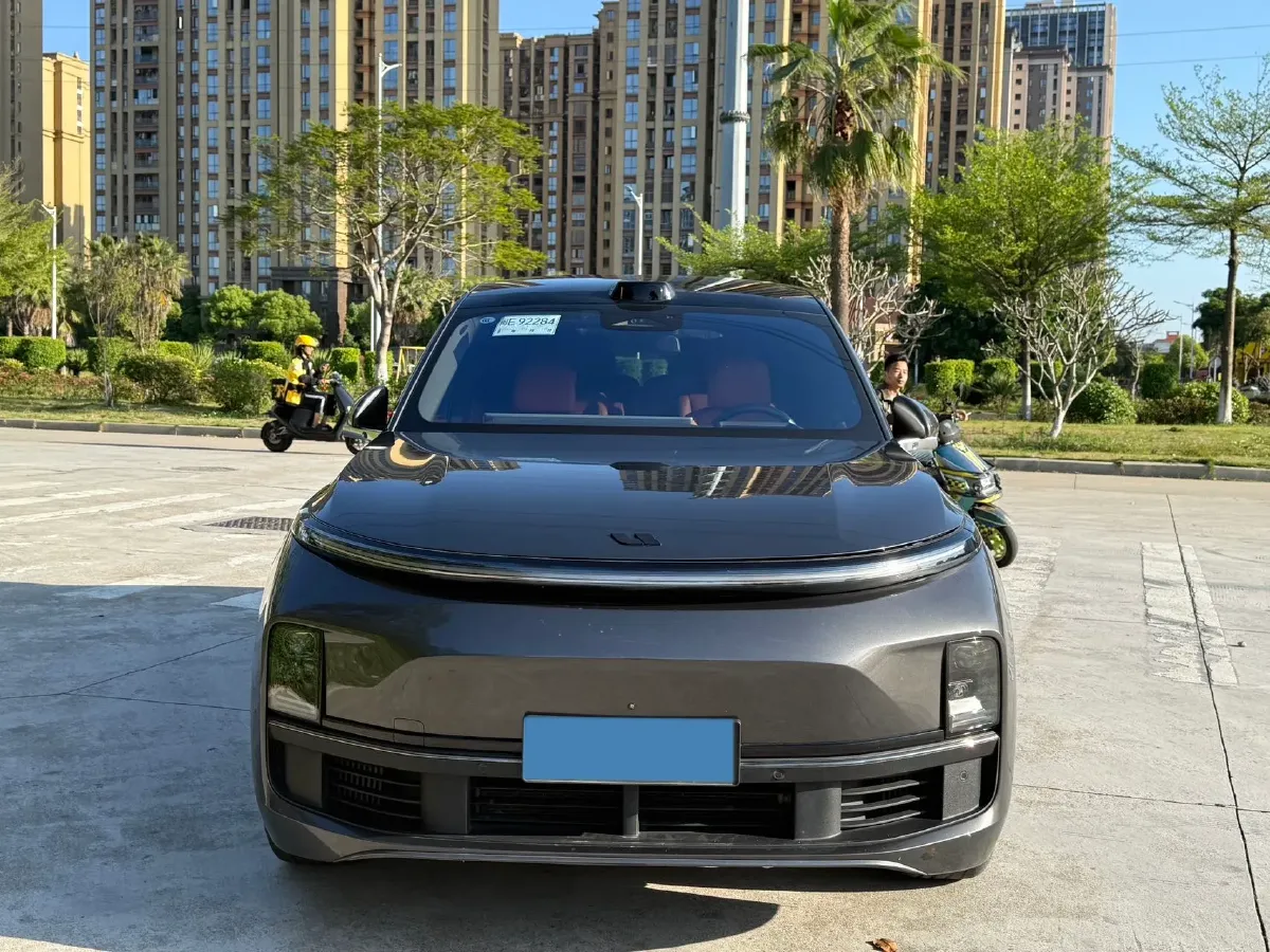 2022 Li L9 Range Extended 154HP REEV 42.6KWH,autocango,china used car exporter,china ev exporter,chinese used car exporter,chinese used ev exporter