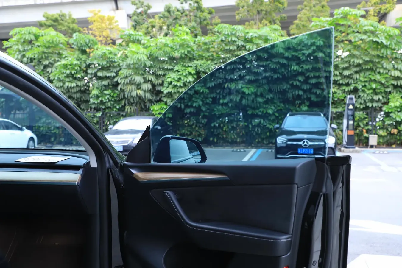 2022 Tesla Model Y BEV 60KWH,autocango,china used car exporter,china ev exporter,chinese used car exporter,chinese used ev exporter