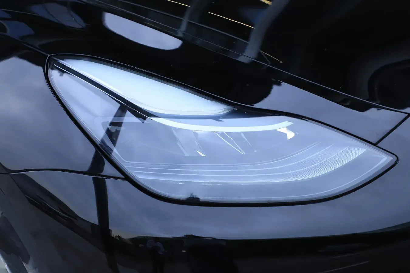 2022 Tesla Model Y BEV 60KWH,autocango,china used car exporter,china ev exporter,chinese used car exporter,chinese used ev exporter