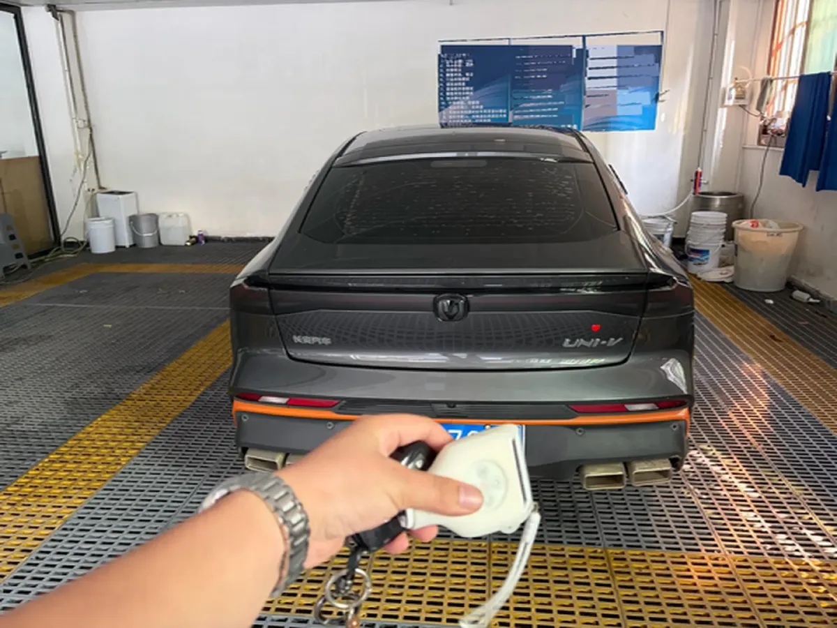 2024 ChangAn UNI-V 1.5T 188HP L4 7DCT,autocango,china used car exporter,china ev exporter,chinese used car exporter,chinese used ev exporter