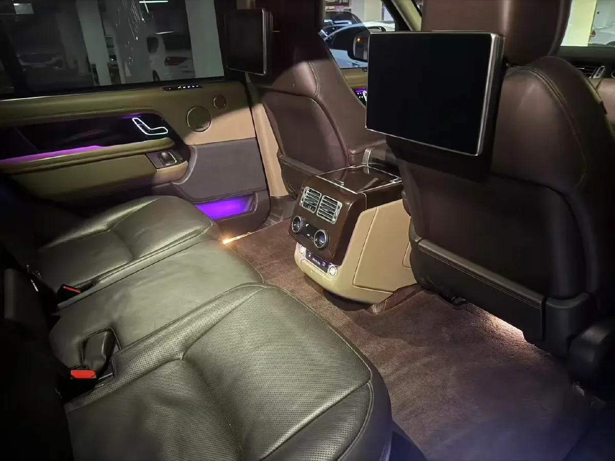 2021 Land Rover Range Rover 3.0T 400HP L6 8AT,autocango,china used car exporter,china ev exporter,chinese used car exporter,chinese used ev exporter