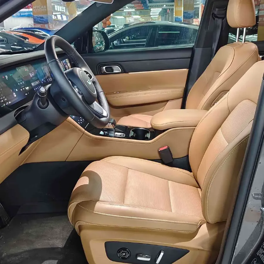 2021 Li ONE Range Extended 131HP REEV 40.5KWH,autocango,china used car exporter,china ev exporter,chinese used car exporter,chinese used ev exporter