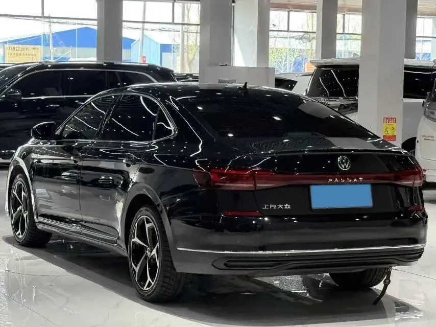 2025 Volkswagen Passat 2.0T 186HP L4 7DCT,autocango,china used car exporter,china ev exporter,chinese used car exporter,chinese used ev exporter