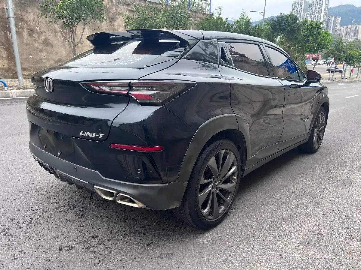 2020 ChangAn UNI-T 1.5T 180HP L4 7DCT,autocango,china used car exporter,china ev exporter,chinese used car exporter,chinese used ev exporter