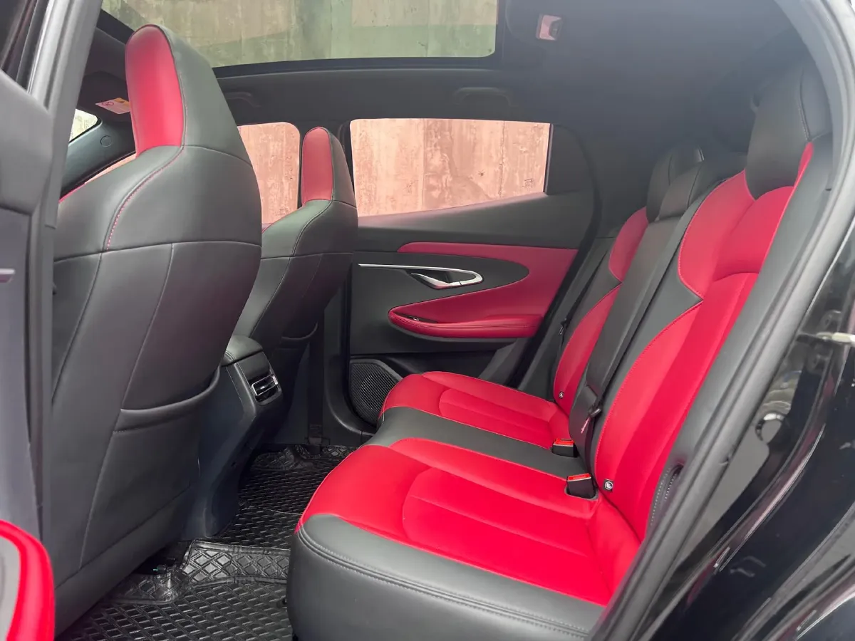 2020 ChangAn UNI-T 1.5T 180HP L4 7DCT,autocango,china used car exporter,china ev exporter,chinese used car exporter,chinese used ev exporter