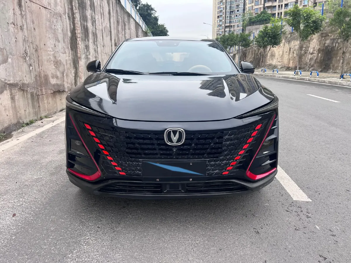 2020 ChangAn UNI-T 1.5T 180HP L4 7DCT,autocango,china used car exporter,china ev exporter,chinese used car exporter,chinese used ev exporter