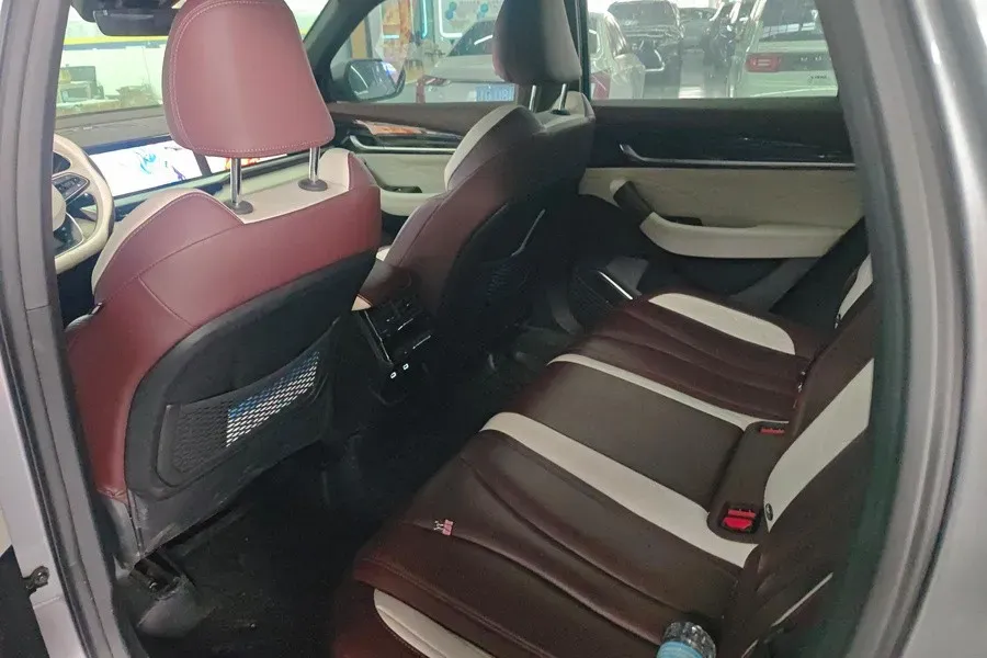 2021 Geely Monjaro 2.0T 218HP L4 7DCT,autocango,china used car exporter,china ev exporter,chinese used car exporter,chinese used ev exporter