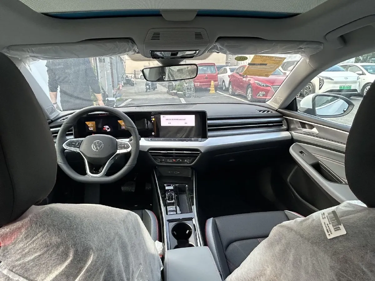 2025 Volkswagen Lamando 1.4T 150HP L4 7DCT,autocango,china used car exporter,china ev exporter,chinese used car exporter,chinese used ev exporter