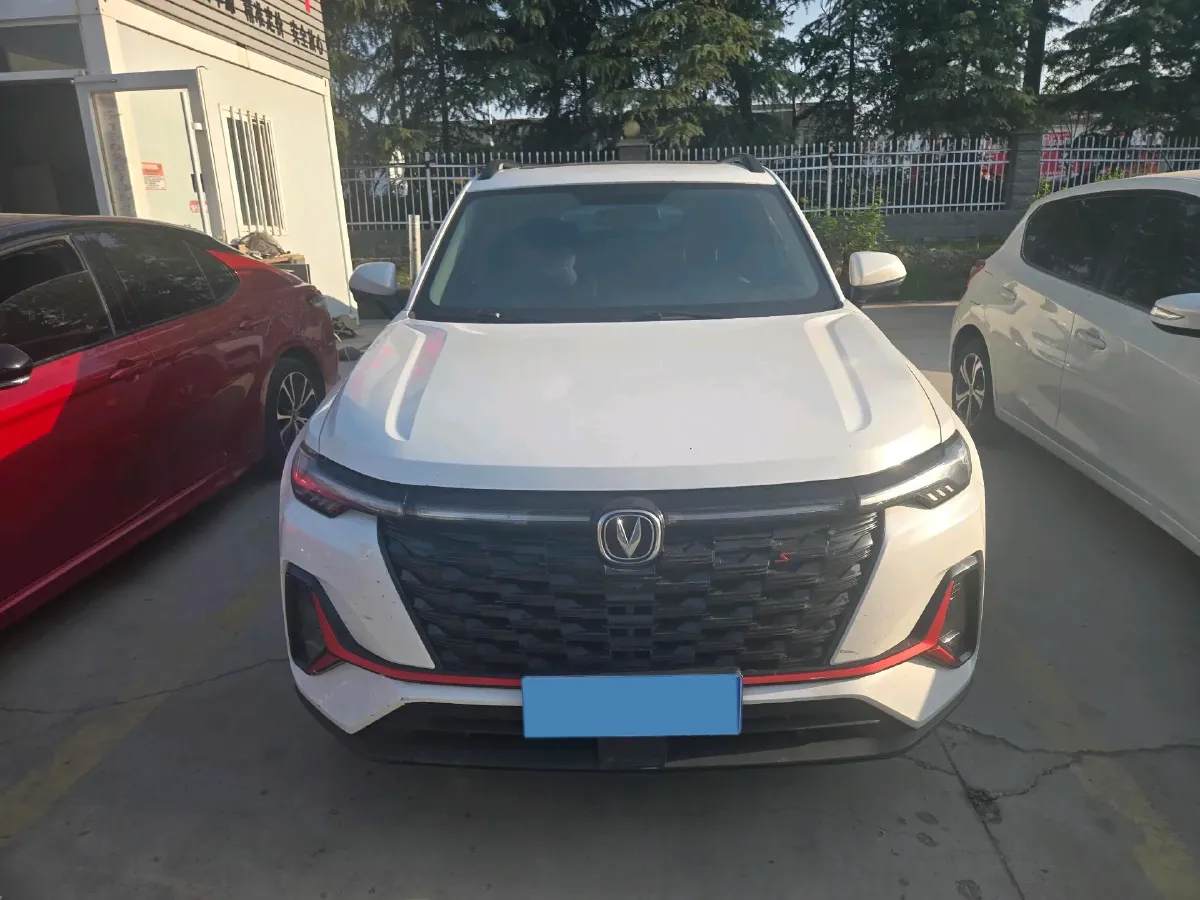 2023 ChangAn CS35 Plus 1.4T 160HP L4 7DCT,autocango,china used car exporter,china ev exporter,chinese used car exporter,chinese used ev exporter