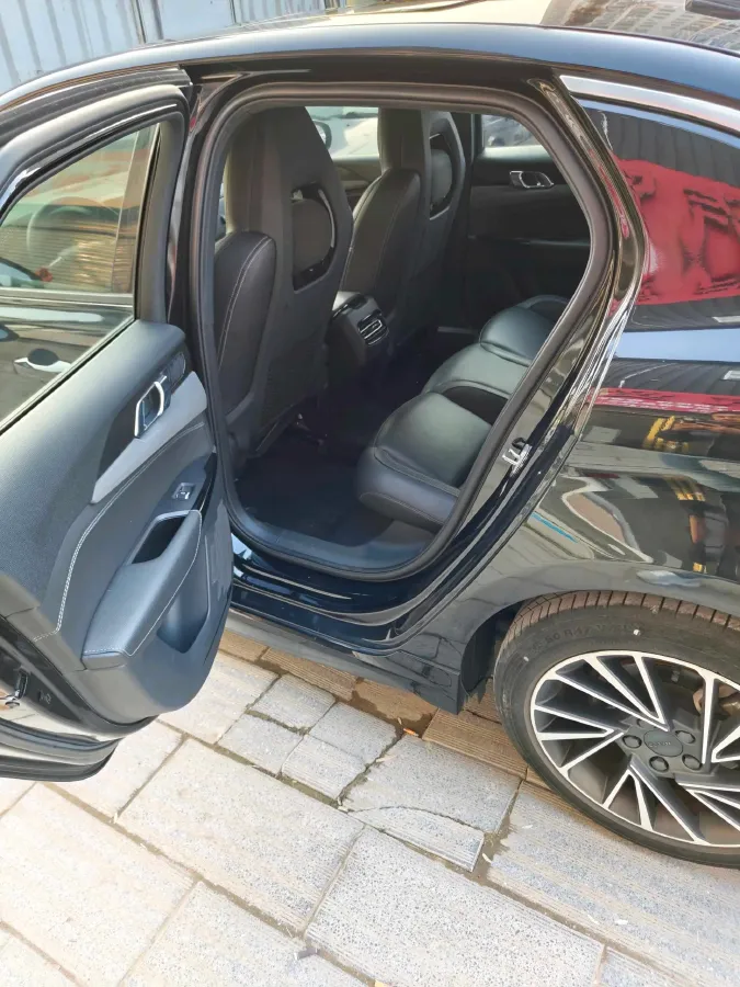 2021 LYNK&CO 03 1.5T 180HP L3 7DCT,autocango,china used car exporter,china ev exporter,chinese used car exporter,chinese used ev exporter