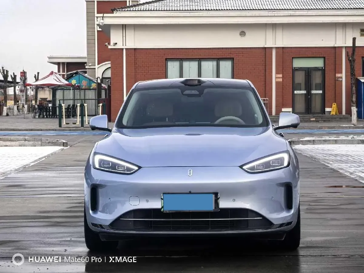 2024 AITO AITO M5 1.5T 152HP L4 REEV 42KWH,autocango,china used car exporter,china ev exporter,chinese used car exporter,chinese used ev exporter