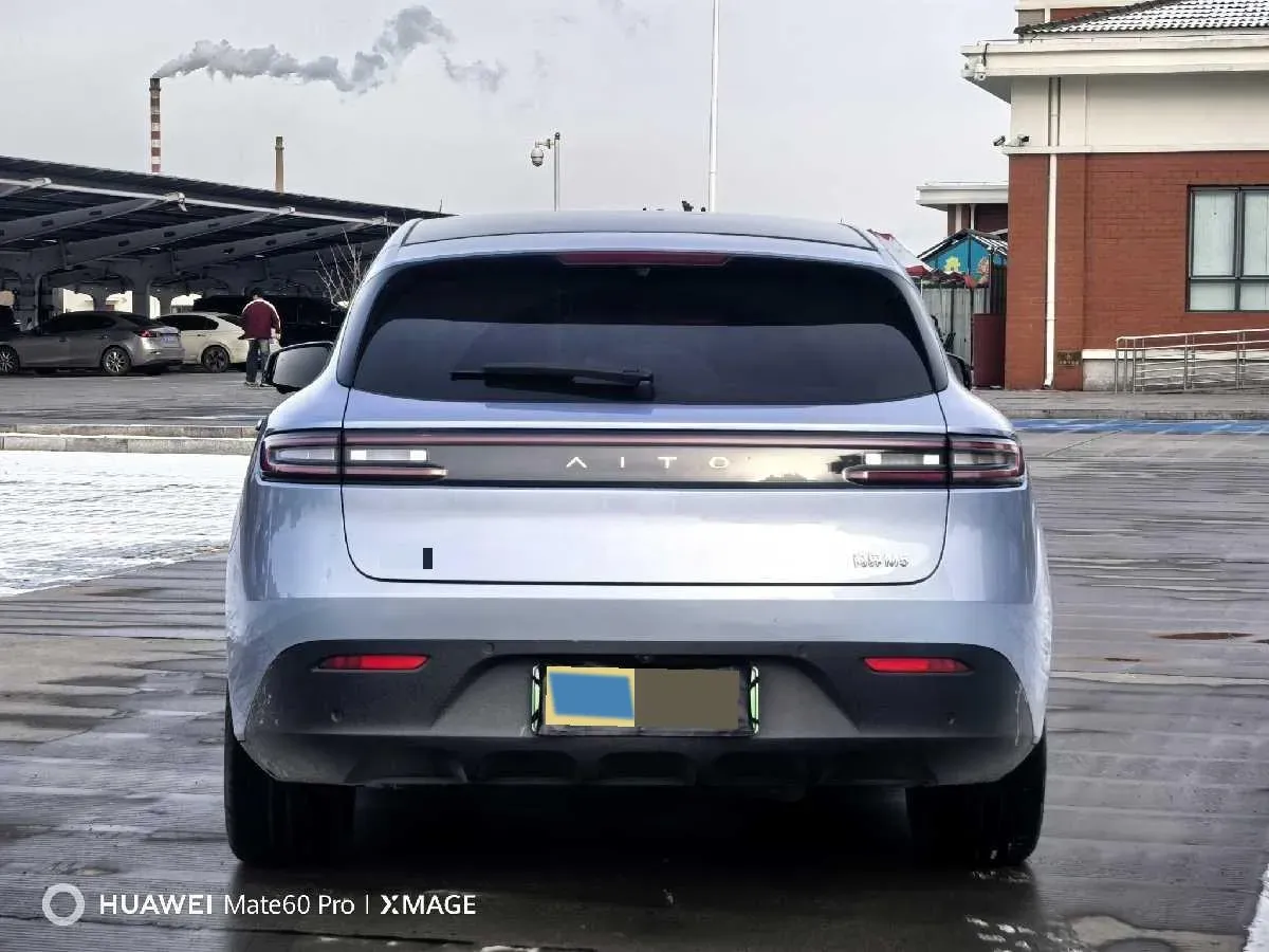 2024 AITO AITO M5 1.5T 152HP L4 REEV 42KWH,autocango,china used car exporter,china ev exporter,chinese used car exporter,chinese used ev exporter