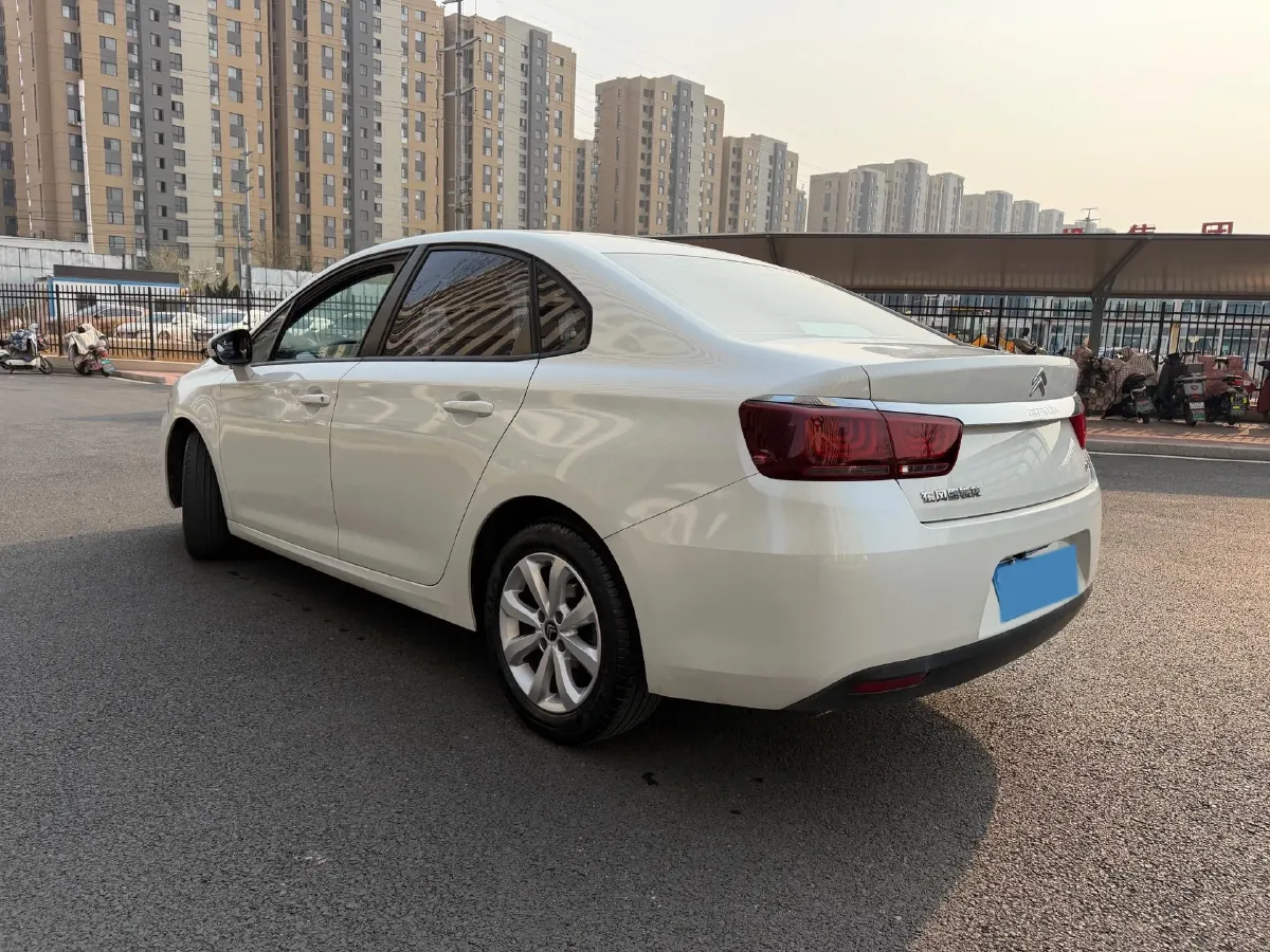 2016 JinBei Grace 2.0L 106HP L4 5MT,autocango,china used car exporter,china ev exporter,chinese used car exporter,chinese used ev exporter