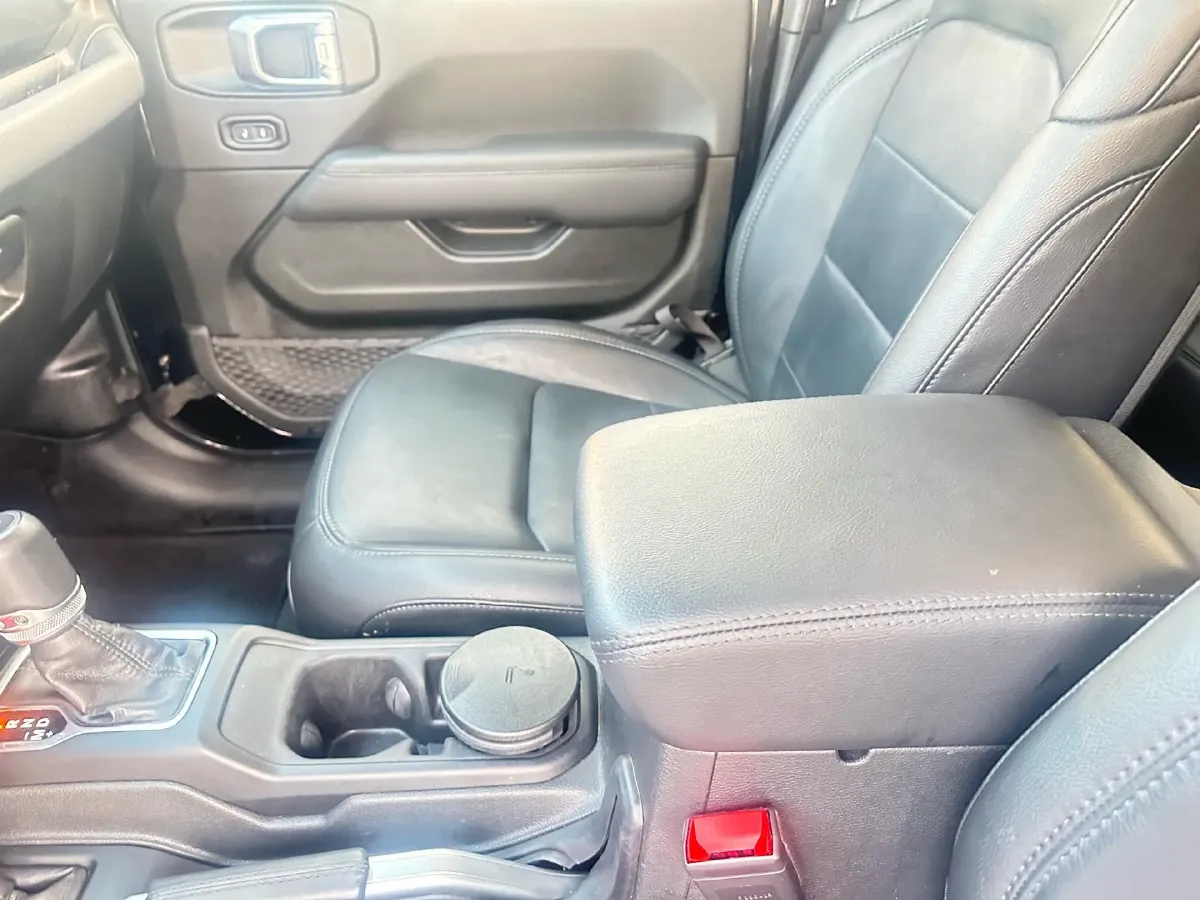 2022 Mercedes-Benz E Class 2.0T 258HP L4 9AT,autocango,china used car exporter,china ev exporter,chinese used car exporter,chinese used ev exporter