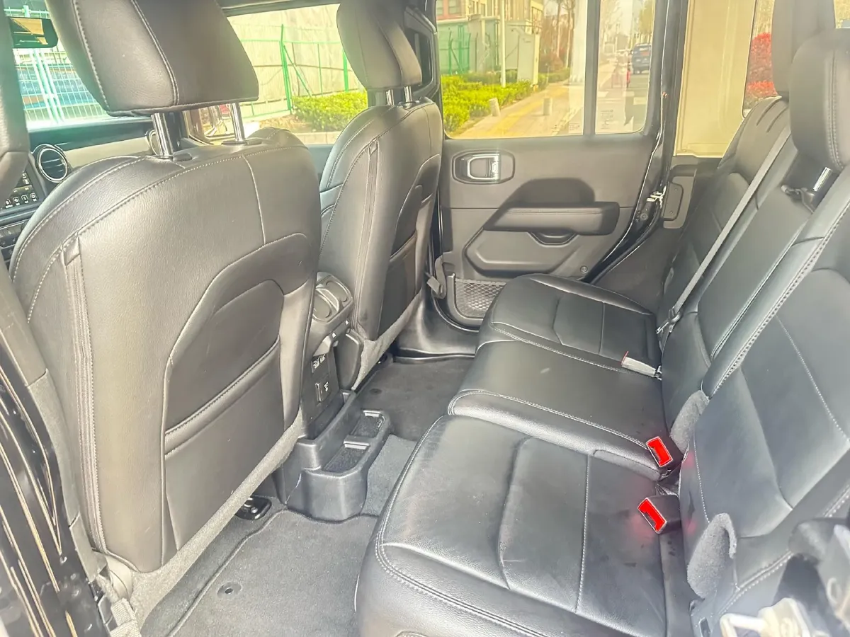 2022 Mercedes-Benz E Class 2.0T 258HP L4 9AT,autocango,china used car exporter,china ev exporter,chinese used car exporter,chinese used ev exporter