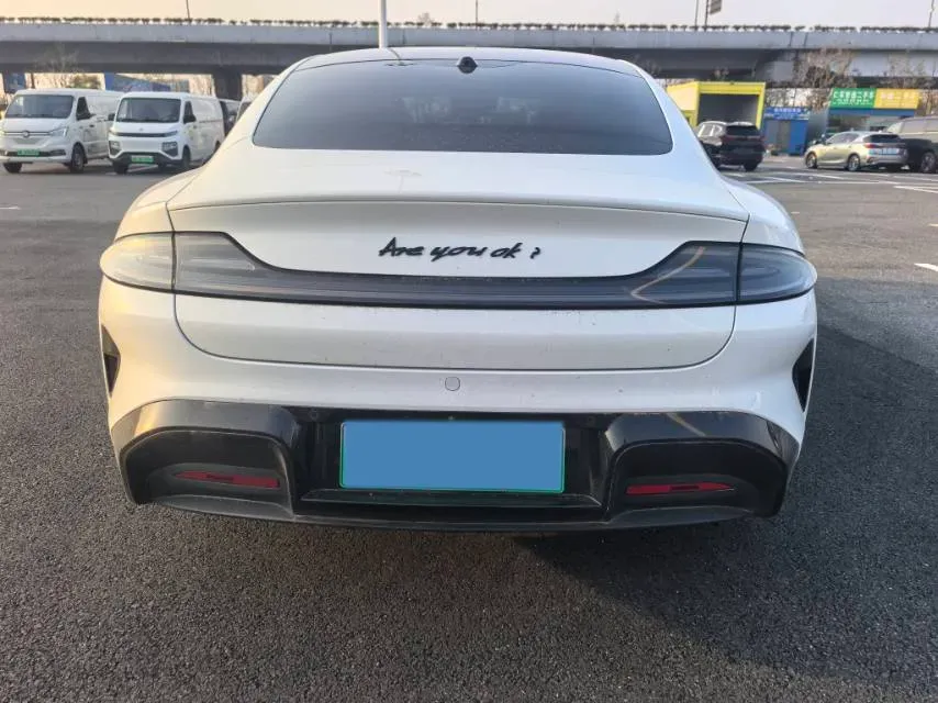 2024 MI SU7 BEV 101KWH,autocango,china used car exporter,china ev exporter,chinese used car exporter,chinese used ev exporter