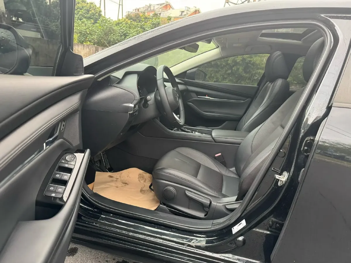 2020 Mazda 3 Axela 2.0L 158HP L4 6AT,autocango,china used car exporter,china ev exporter,chinese used car exporter,chinese used ev exporter