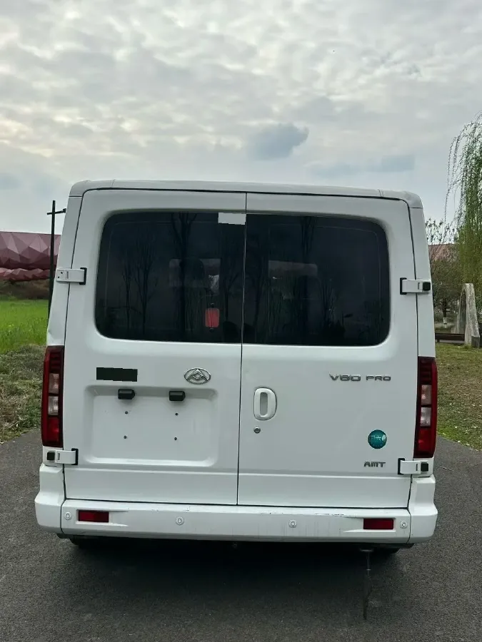 2024 MAXUS XinTu V80 2.0T 147HP L4 6SMG,autocango,china used car exporter,china ev exporter,chinese used car exporter,chinese used ev exporter