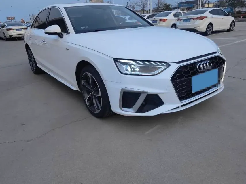 2020 Audi A4L 2.0T 190HP L4 7DCT,autocango,china used car exporter,china ev exporter,chinese used car exporter,chinese used ev exporter